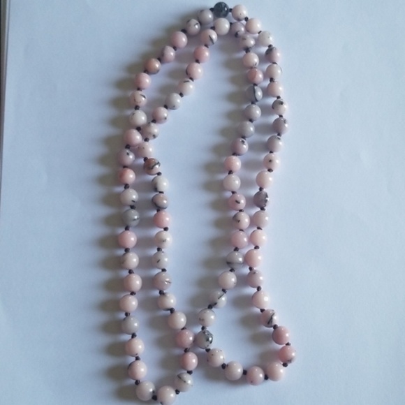 Semi Precious Stones Beads  Necklace - Picture 3 of 5